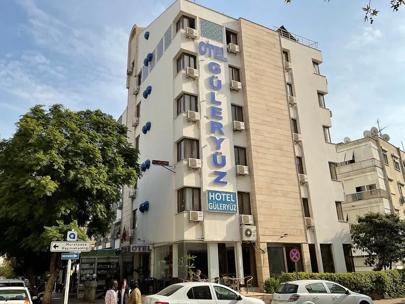 Zunanjost hotela Güleryüz v Antalyi