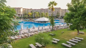 Arum Barut Collection