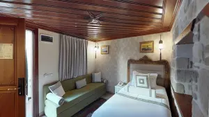 Hotel 1207 Special Class