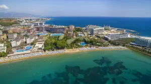 Lonicera World Resort & Spa Hotel